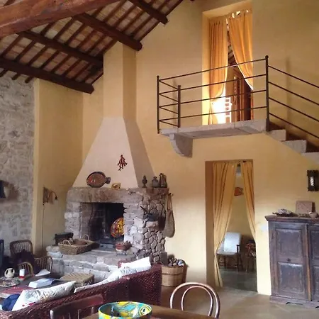 Casa Adriana Affascinante Casa In Pietra Horská chata